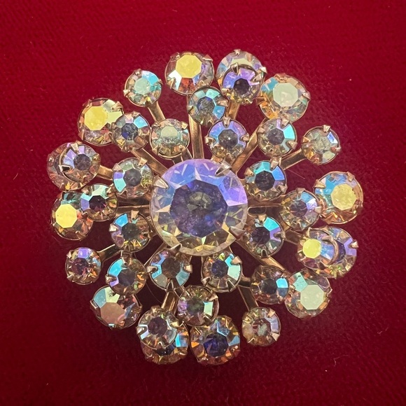 Vintage Large Selini Aurora Borealis Rhinestone Brooch Gold Tone Circle Floral - Picture 2 of 3